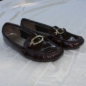 AK Anne Klein iflex patent leather loafers  8 1/2